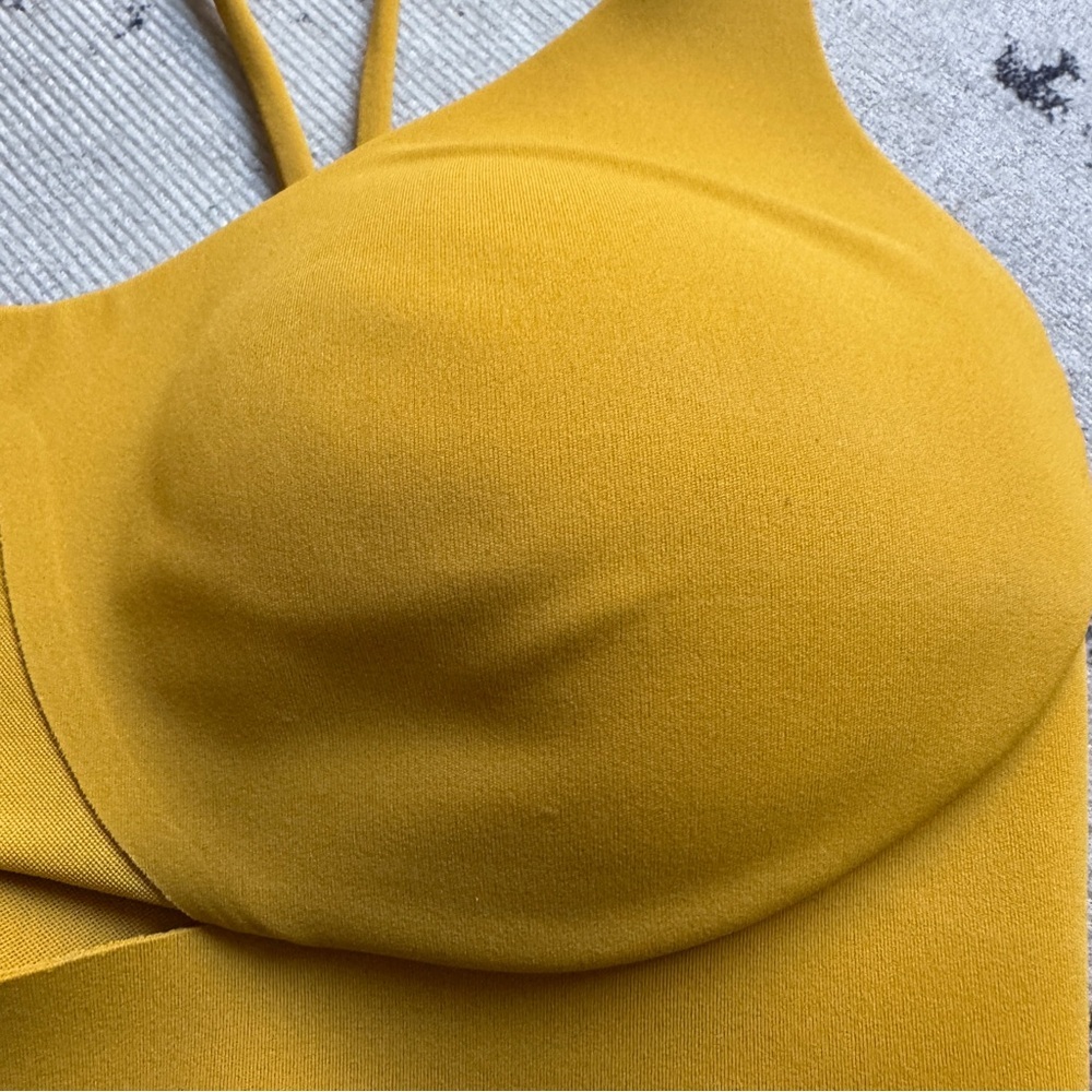 Victorias Secret VSX Elevate Strappy-Comfort Sports Bra - Extra Small - Gold - Picture 3 of 9